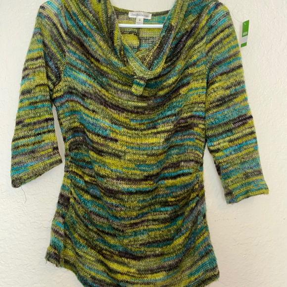 Womans green elbow length sleeves size medium blouse - Picture 1 of 4